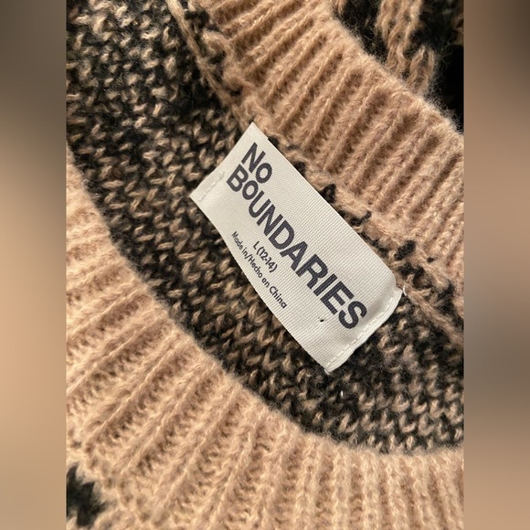 NWT No Boundaries Size L Leopard Print Long Sleeve Crew Neck Soft Comfy Sweater - Picture 12 of 12